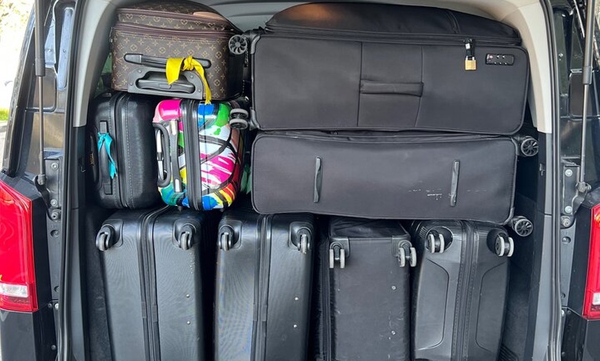 Image 11: Transfert privé de l'aéroport CDG ou ORLY à la ville de Paris