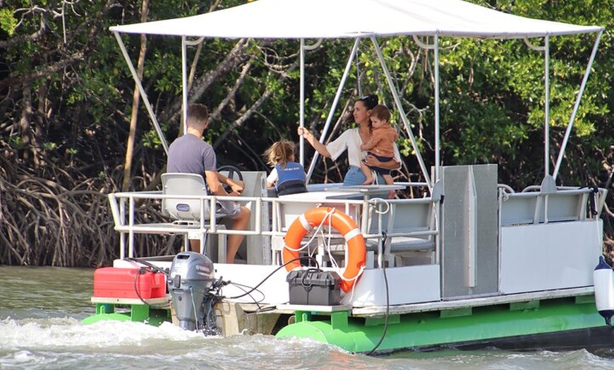 Image 5: Trinity Inlet Self-Drive Pontoon Boat Hire in Cairns