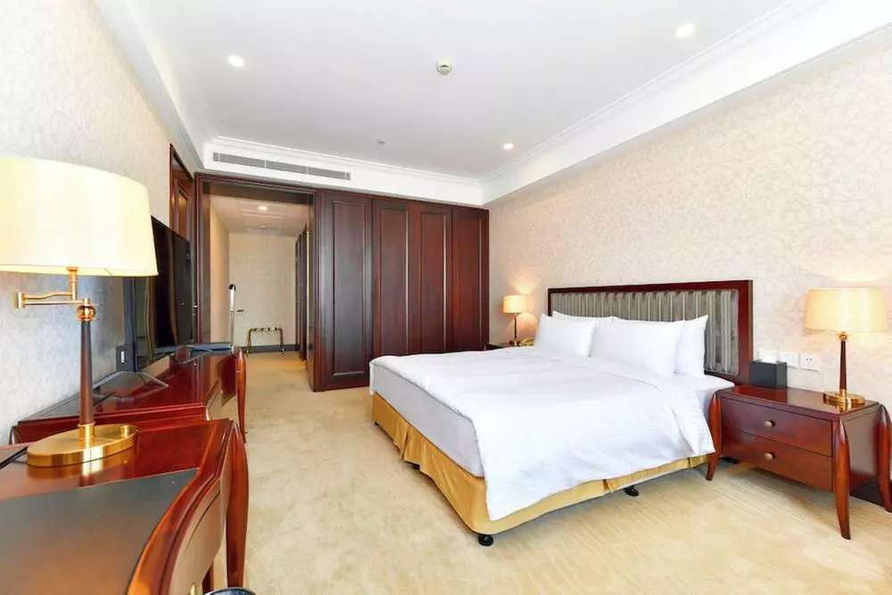 ✈ CHINA | Shanghai - Evergreen Laurel Hotel Shanghai 4*, 3 Nächte -...