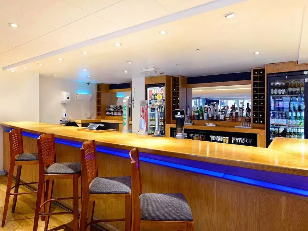 ✈ ROYAUME-UNI | Londres - Travelodge London Kings Cross Royal Scot ...