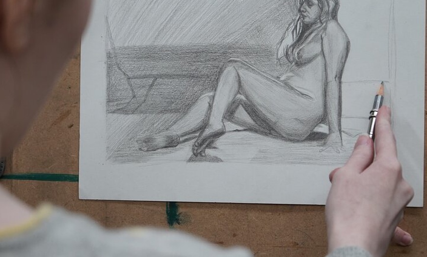Image 5: Experience Beginner Drawing Class at Art Academy
