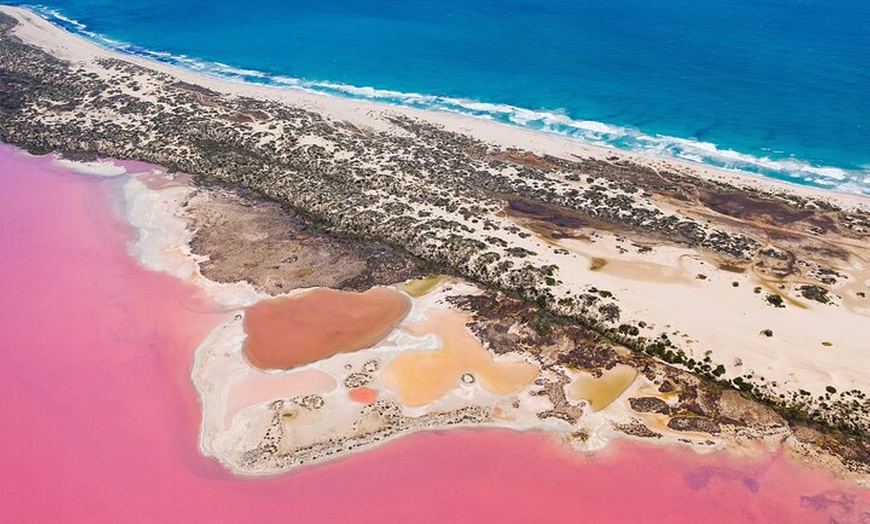 Image 1: 2 Day Pink Lake Tour in Pinnacles and Sand Dunes Japanese Guide