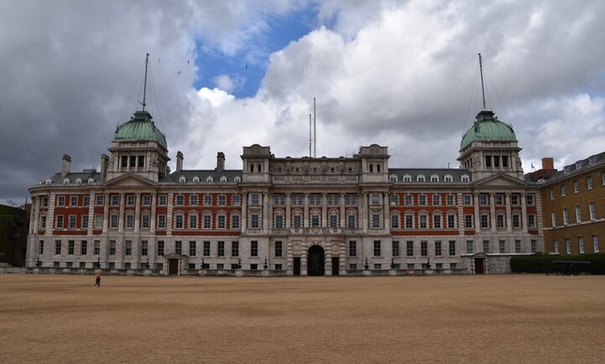 Image 10: Private Sir Winston Churchill Taxi Tour of London