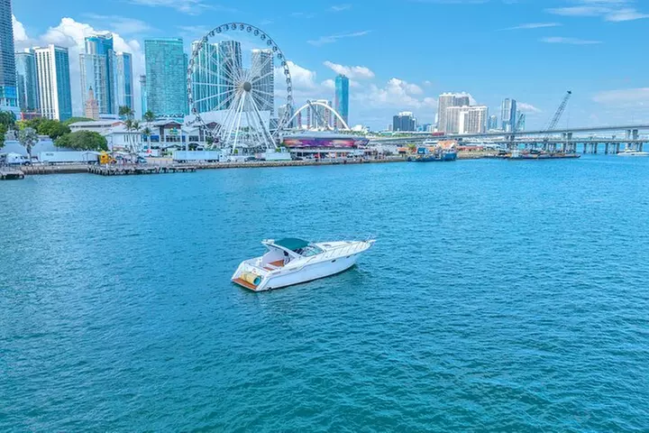 Miami Private Boat Tour to Miami Beach - Second Medium