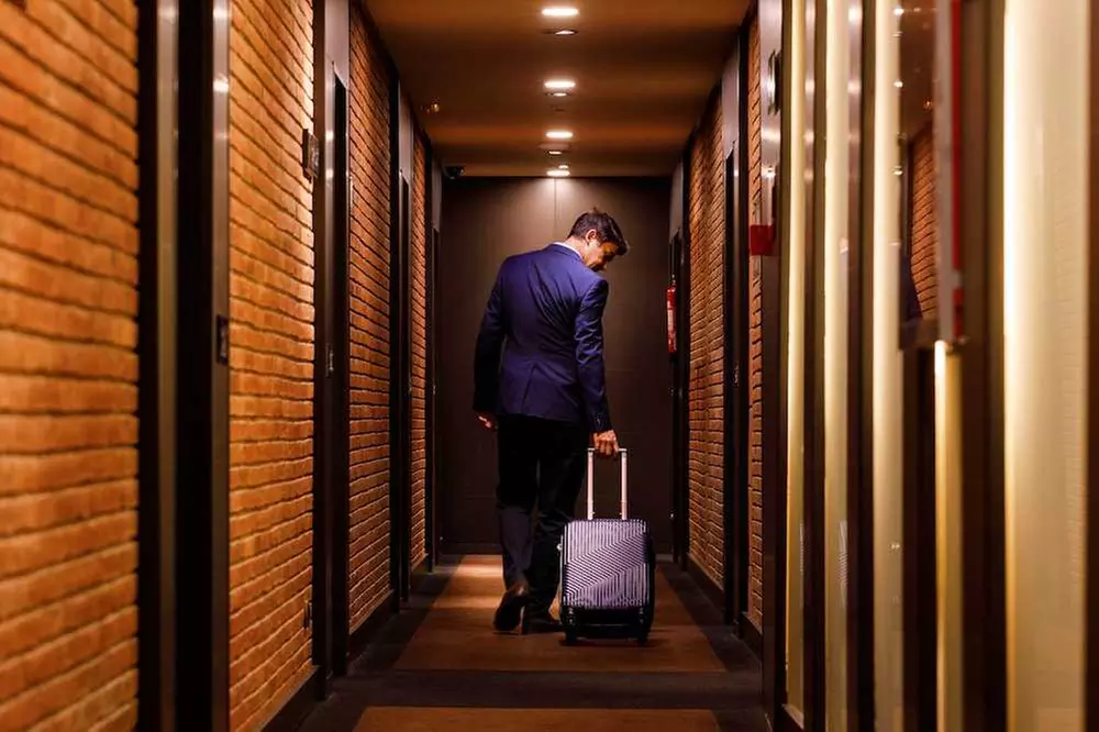 ✈ SPANIEN | Barcelona - Mariano Cubi Aparthotel Barcelona 4*, 2 Näc...