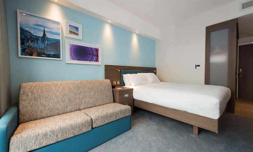 Image 13: ✈ SCHOTLAND | Edinburgh - Hampton by Hilton Edinburgh West End 3*, ...