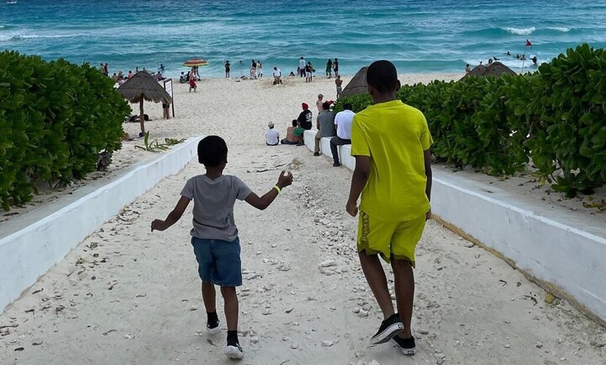 Image 22: Private Cancun Food and Shopping Tour with Guide