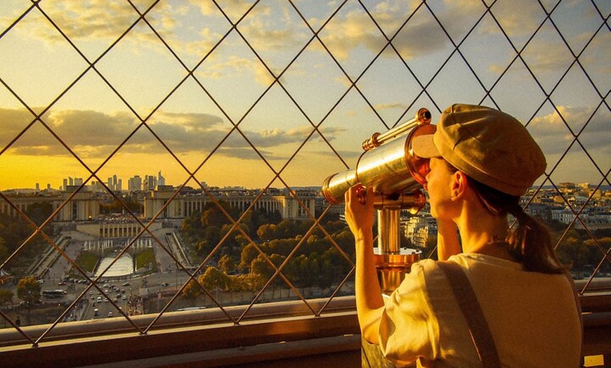 Image 4: Le meilleur de Paris : Tour Eiffel Summit Floor & Sight Seeing Tour