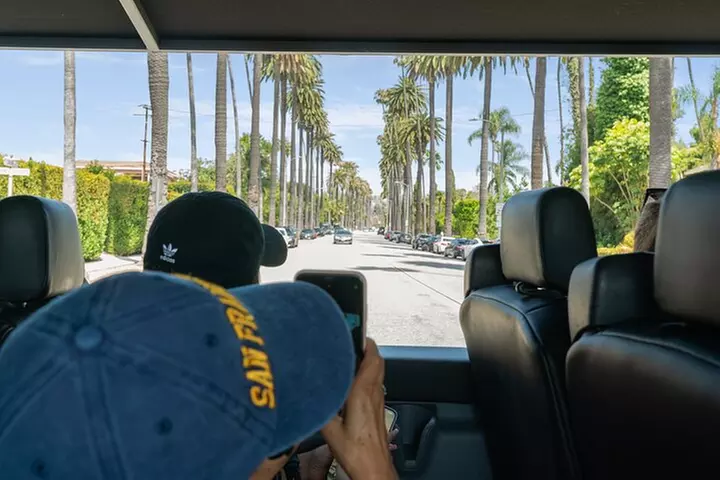 Hollywood, Beverly Hills, & Celebrity Home Tour from Santa Monica