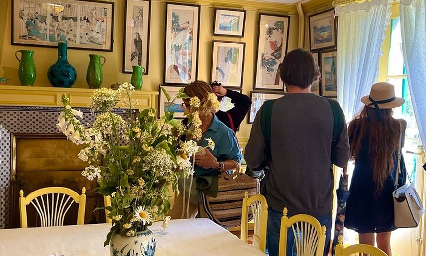 Image 3: Visite privée de Giverny Garden&Versailles au départ de Paris