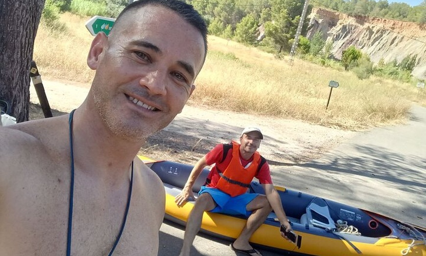 Image 11: Recorrido en kayak para toda la familia con cascadas y caminata
