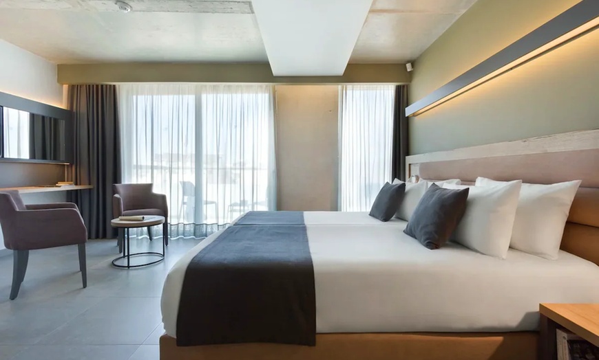 Image 4: ✈ MALTA | Sliema - ST Azur Hotel 3*, 3 nachten - Buitenzwembad