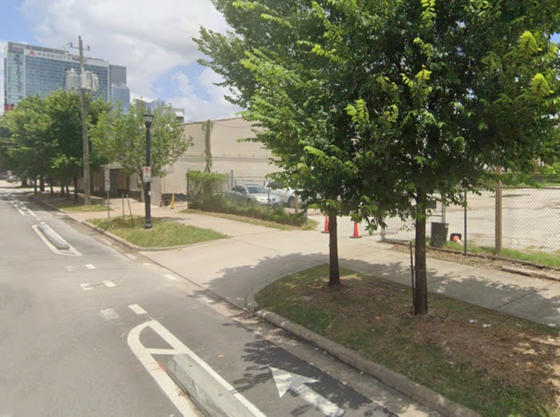 Parking at 2117 Walker St. Lot