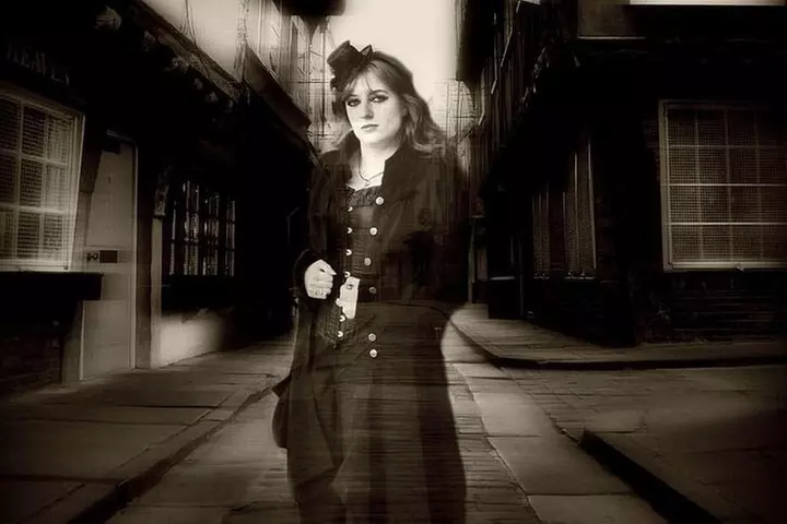 Shadows of York: Ghost Walk and Horrible History.