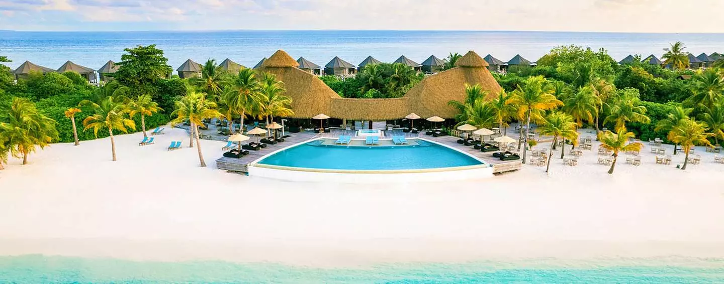 ✈ MALDIVEN | Faadhippolhu-Atol - Kuredu Island Resort & Spa 4*, 5 nachten - Wit zandstrand - Primary Image