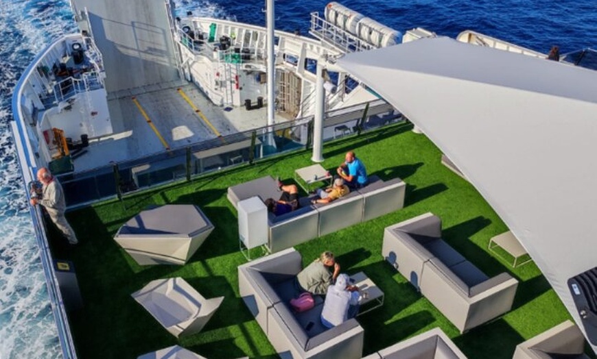 Image 3: Traslados en ferry eléctrico entre Ibiza y Formentera