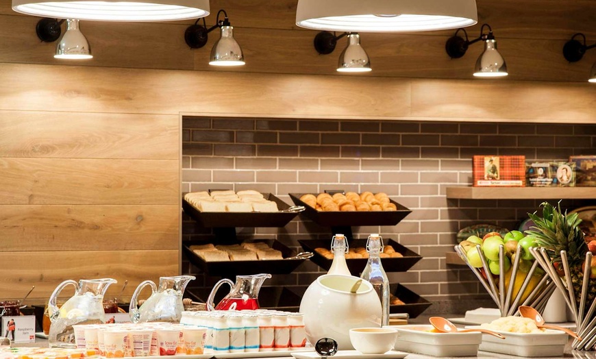 Image 26: ✈ SCHOTLAND | Edinburgh - ibis Edinburgh Centre South Bridge - Roya...