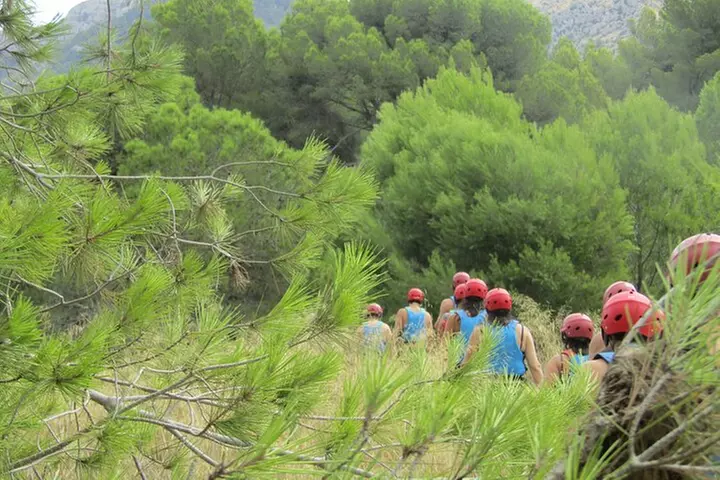 Mallorca : Paseo en kayak, cueva marina, salto acantilado y snorkel