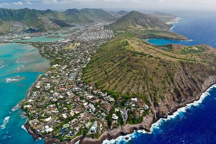 Private Oʻahu Helicopter Experience: All Window Seats - Primary Image