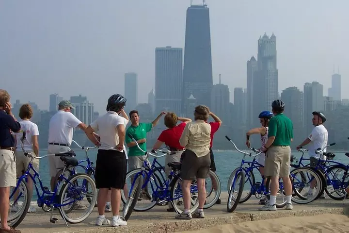 Bike Tour of Chicago's Lakefront Neighborhoods