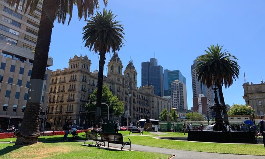 Image 1: Melbourne Walking Tours