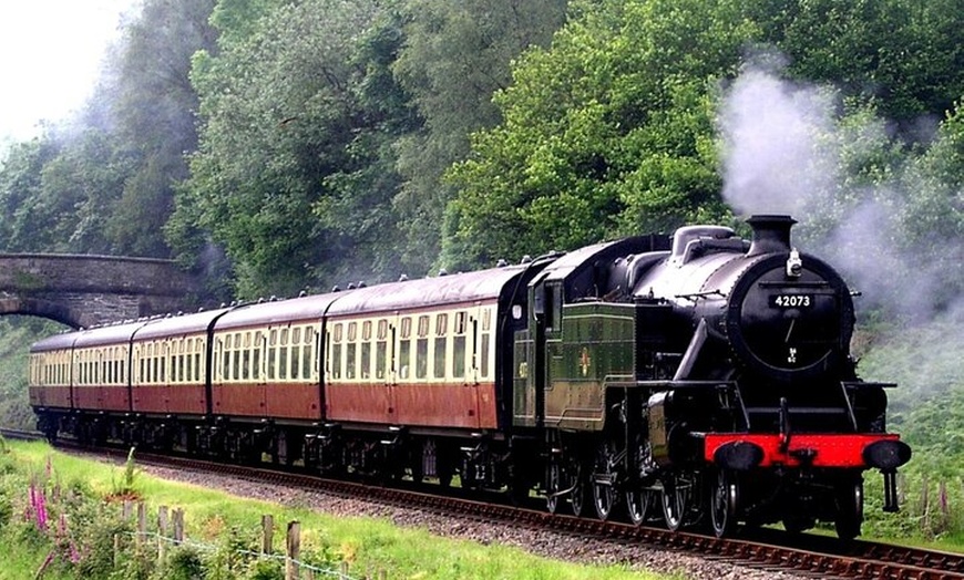 Image 9: Lake District from Manchester Including Lake Cruise