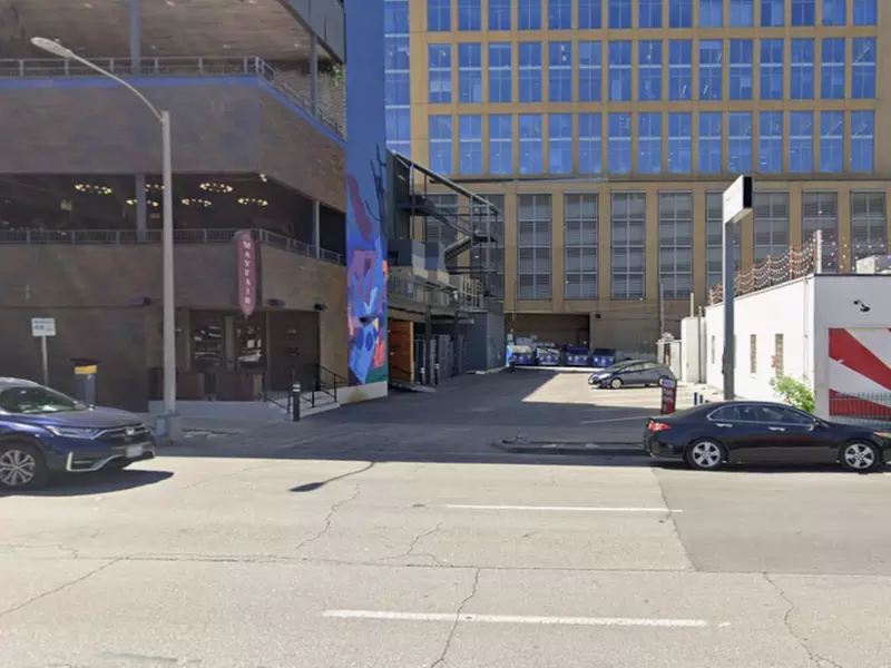 Parking at 501 W. 6th St. Lot - P3077
