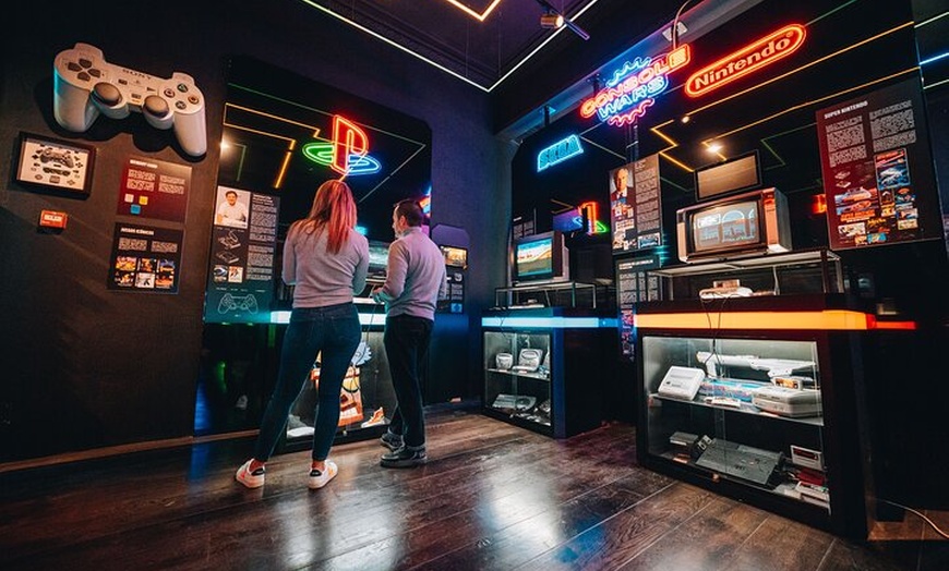 Image 2: Experiencia única en OXO Museo del Videojuego