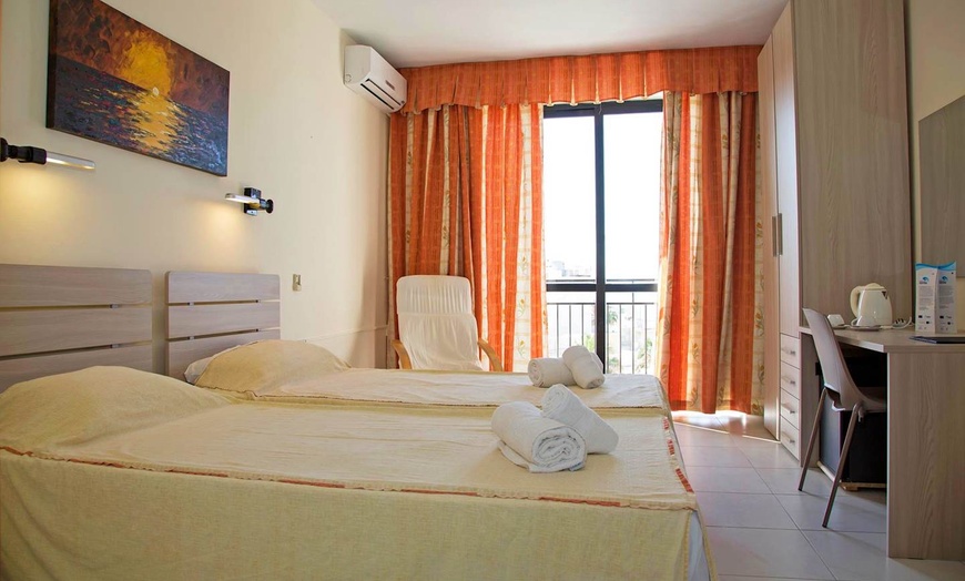 Image 5: ✈ MALTA | San Pawl Il Bahar - Relax Inn Hotel 3* - Naprzeciwko morza