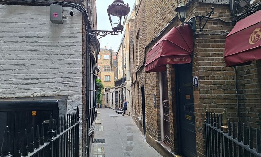 Image 3: Mary Poppins Small Group Walking Tour of London