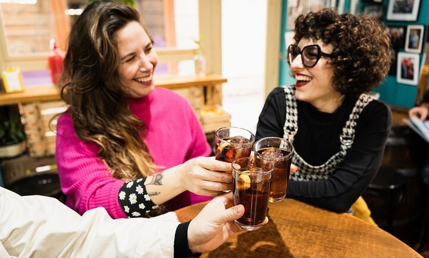 Image 2: Tour gastronómico de Barcelona : Tapas, bebidas y delicias con un l...