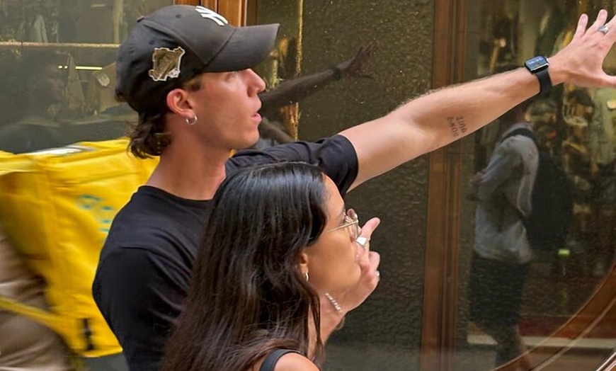 Image 13: Come Como un Local en Barcelona : Tapas, Vino & Tradición