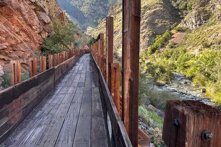 Guided Hiking Adventures in Colorado with Local Treats - Second Medium