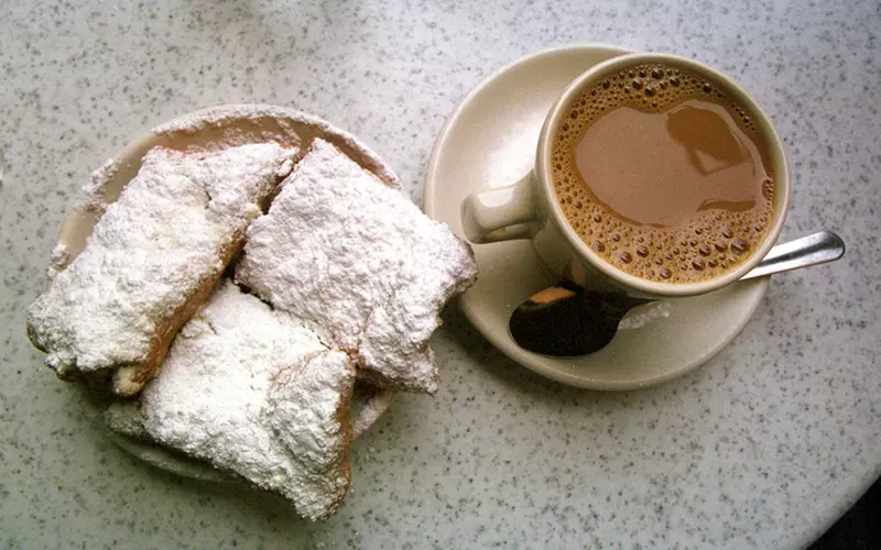 Cafe Du Monde Parking Deals - Primary Image
