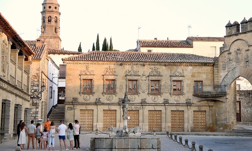 Image 4: Tour Por Baeza con Entrada a la Catedral