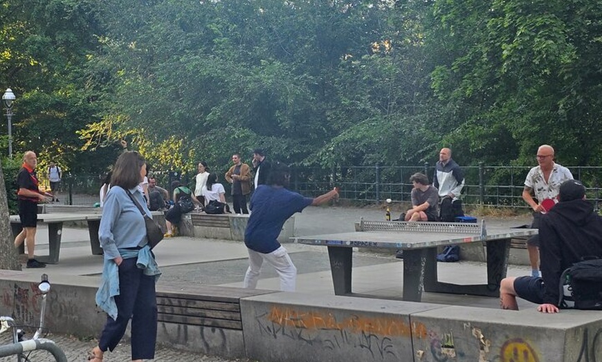 Image 28: Das echte Berlin - Street, Food und History - Tasty Bike Tour