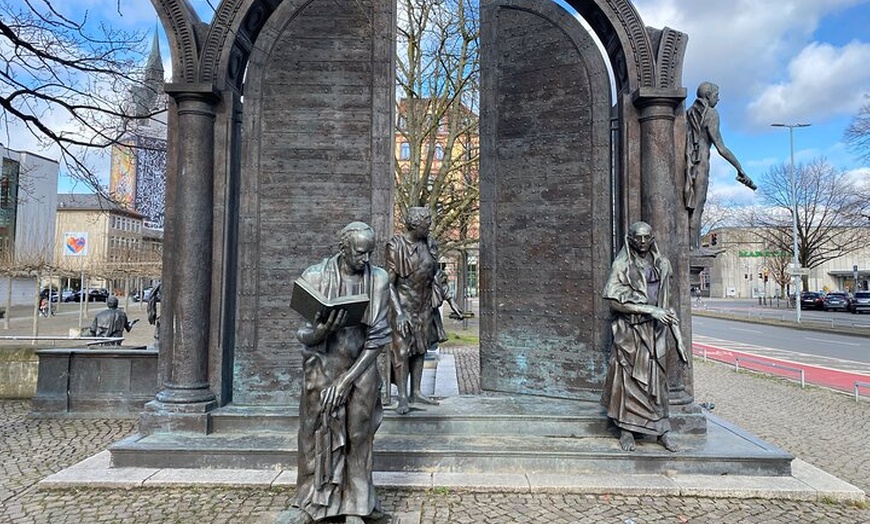 Image 5: Entfliehen Sie der Stadt Hannover Stadtspaziergang mit Rätseln