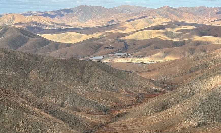 Image 6: Fuerteventura : Island Tour en mini furgoneta con 8 pax. ¡Todo Hotp...
