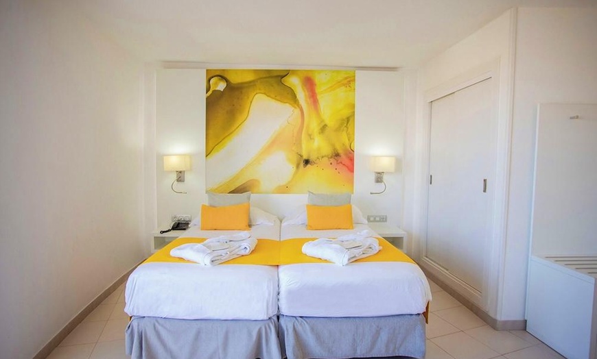 Image 16: ✈ GRAN CANARIA | Playa del Ingles - Hotel Servatur Waikiki 3* - Śni...