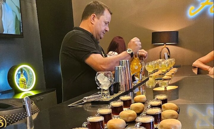 Image 9: Cartagena; Visita Fabrica de licor con cata y traslados en van