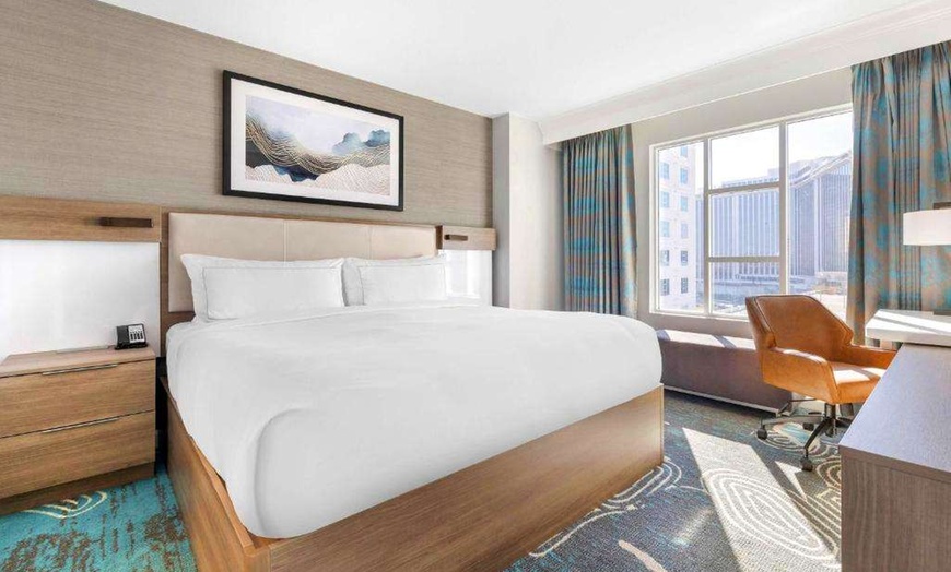 Image 3: ✈ NEVADA | Las Vegas - Hilton Grand Vacations Club Paradise Las Veg...