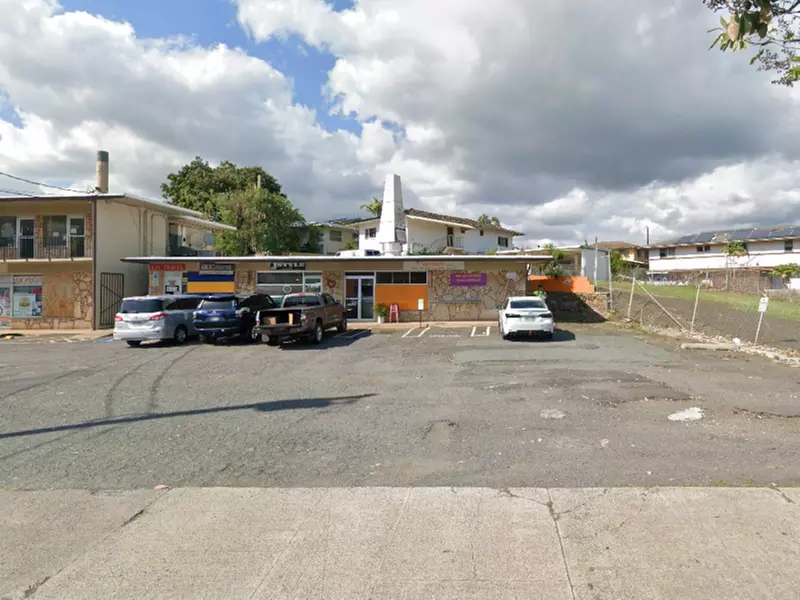 Parking at [H423] 94-750 Hikimoe St. Lot