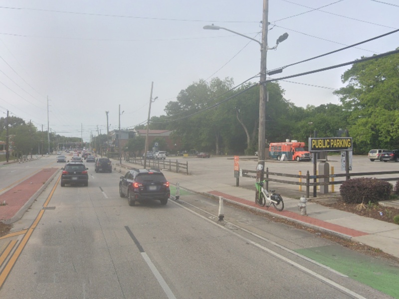 Parking at 327 Moreland Ave. NE. Lot