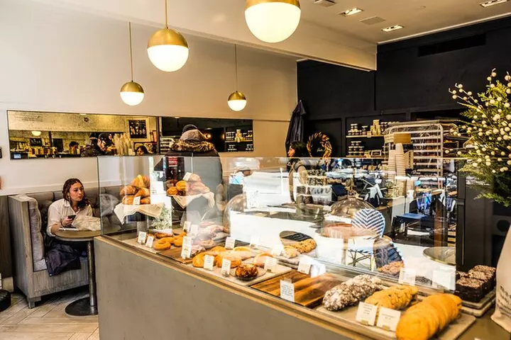 Delicious Donuts in Union Square: New York's Sweetest City Tour