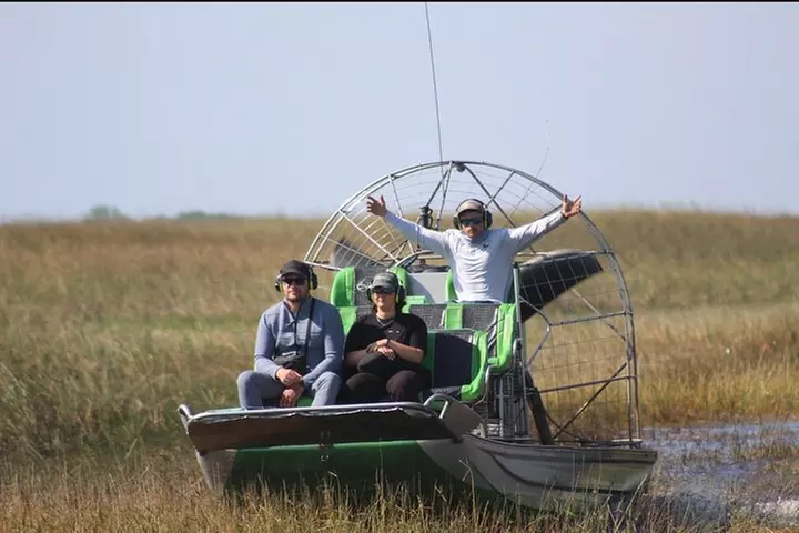 60 Minutes Small Group Everglades Airboat Ride in Miami