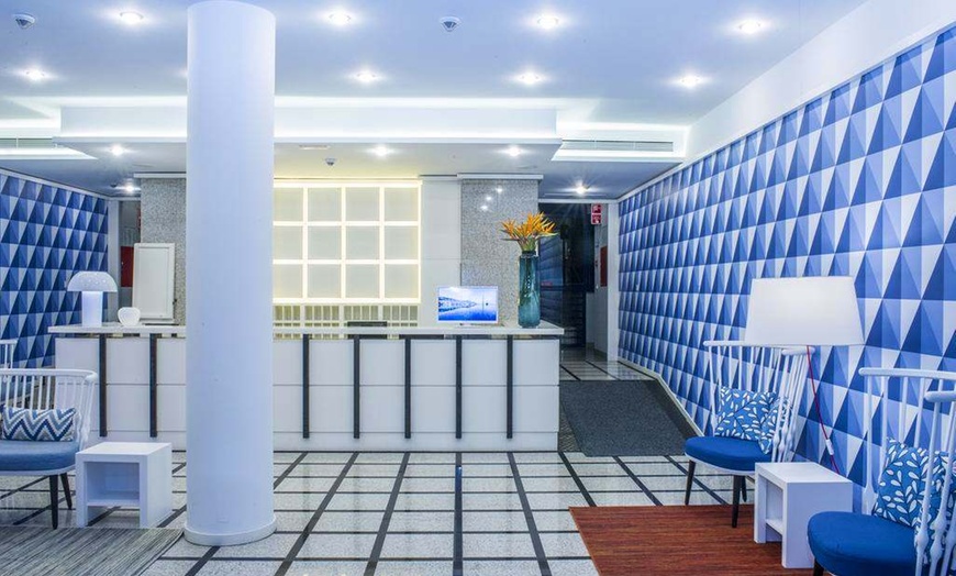 Image 4: ✈ MADÈRE | Funchal - Trek 4 randonnées & hotel Terrace Mar Suite 4*...