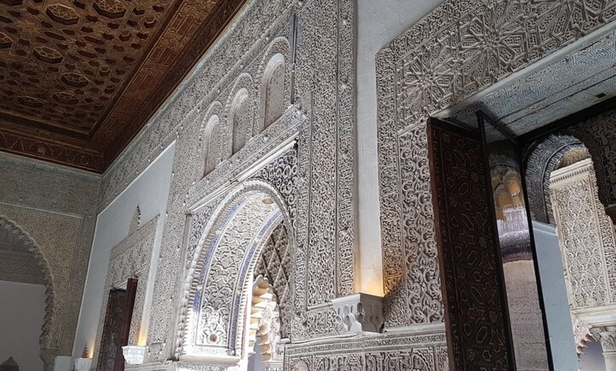 Image 8: Entrada al Real Alcázar de Sevilla con Audioguía