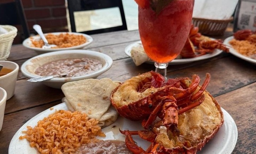 Image 3: Lobster Lunch in Puerto Nuevo Private Tour