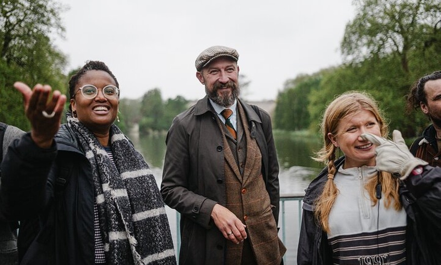 Image 5: Private Guided Royal London Walking Tour with Guard Change