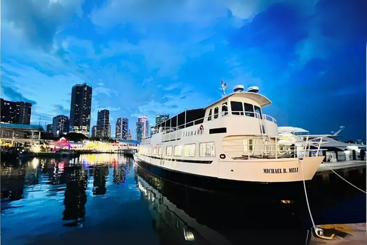 Miami Sunset Champagne Cruise with Skyline Views